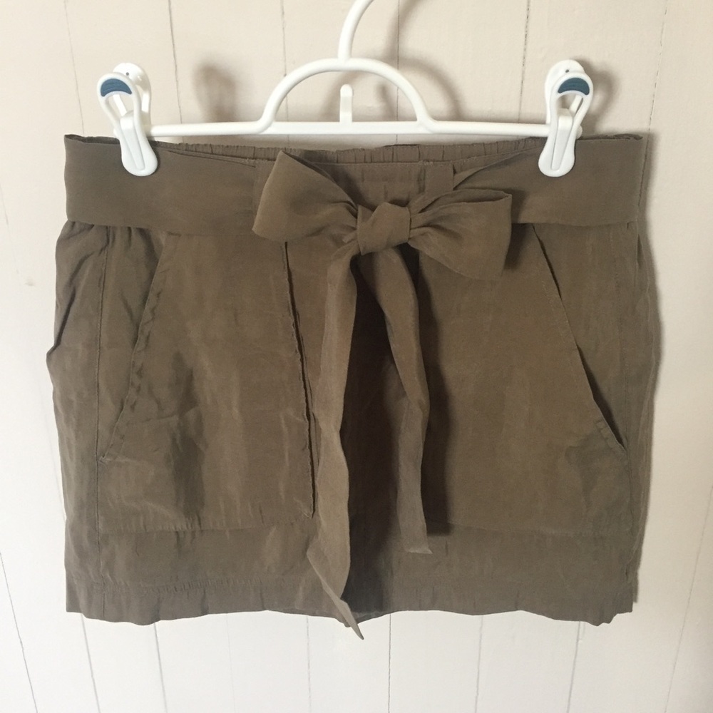 Old Navy green mini skirt